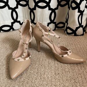 Audrey Brooke studded heels, size 7.5, tan